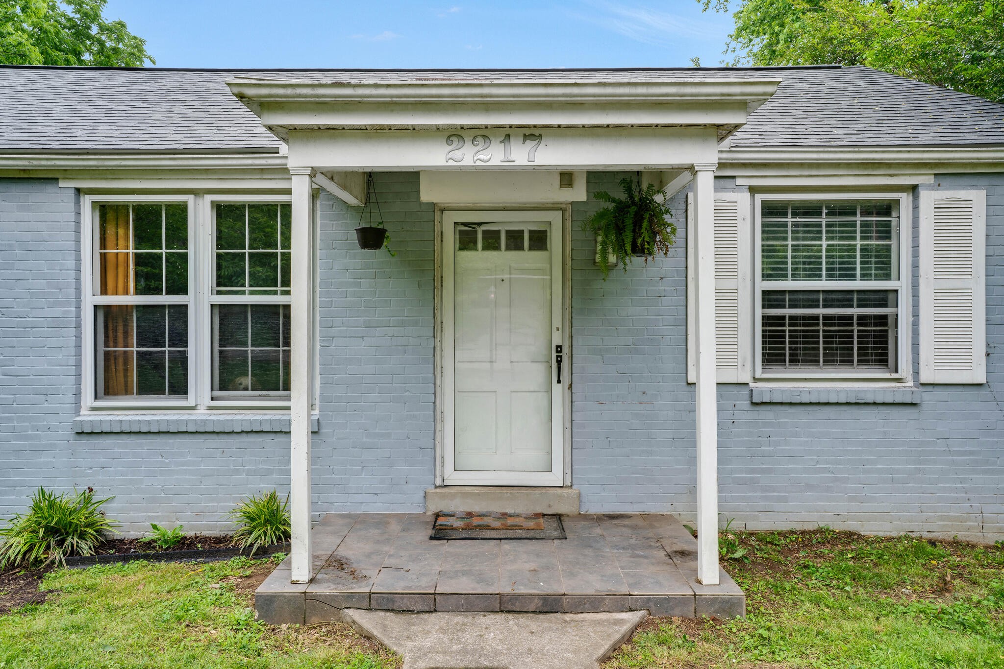 2217 Larimore Dr