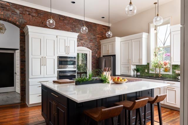 924 Fatherland St