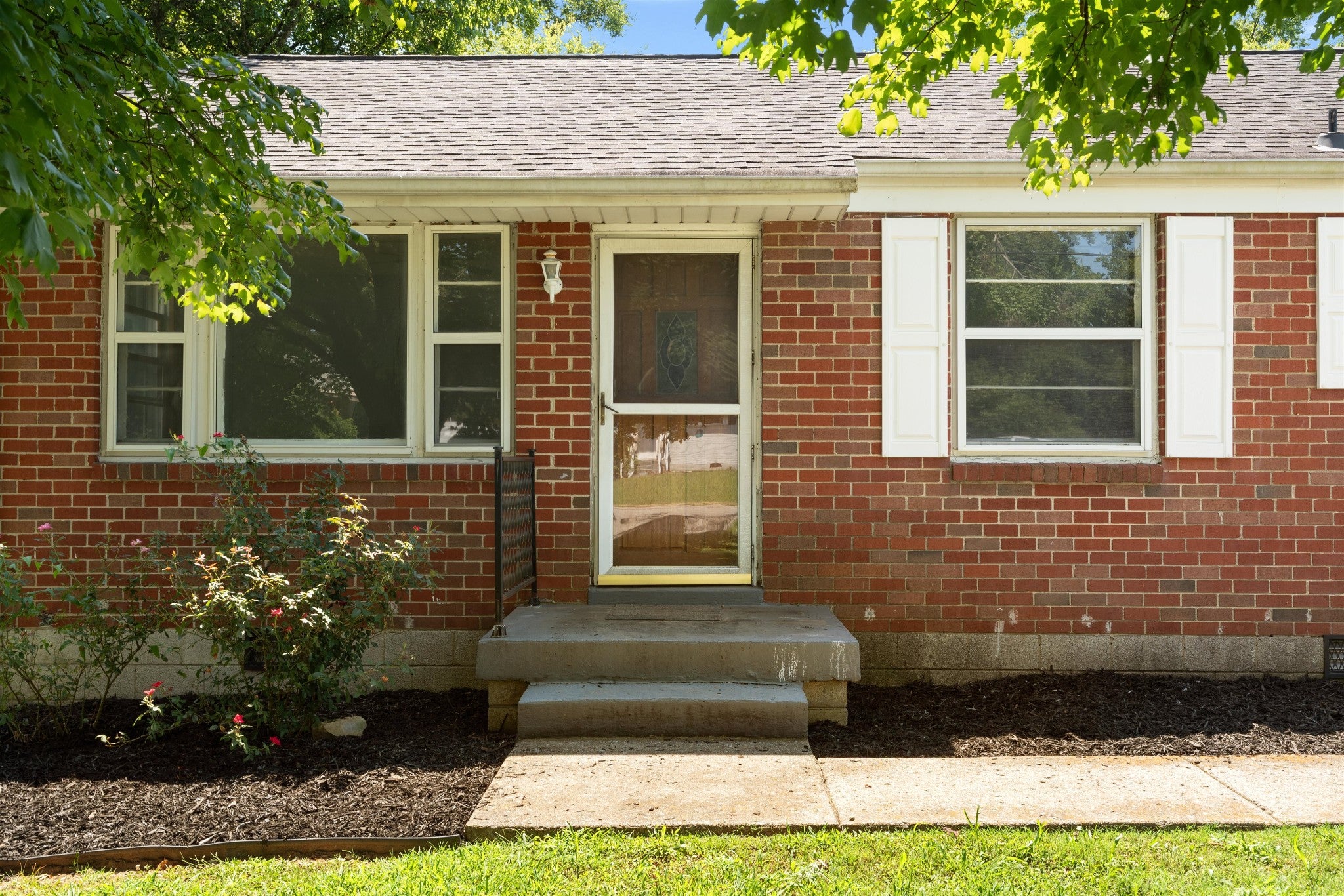 2939 Lakeland Dr