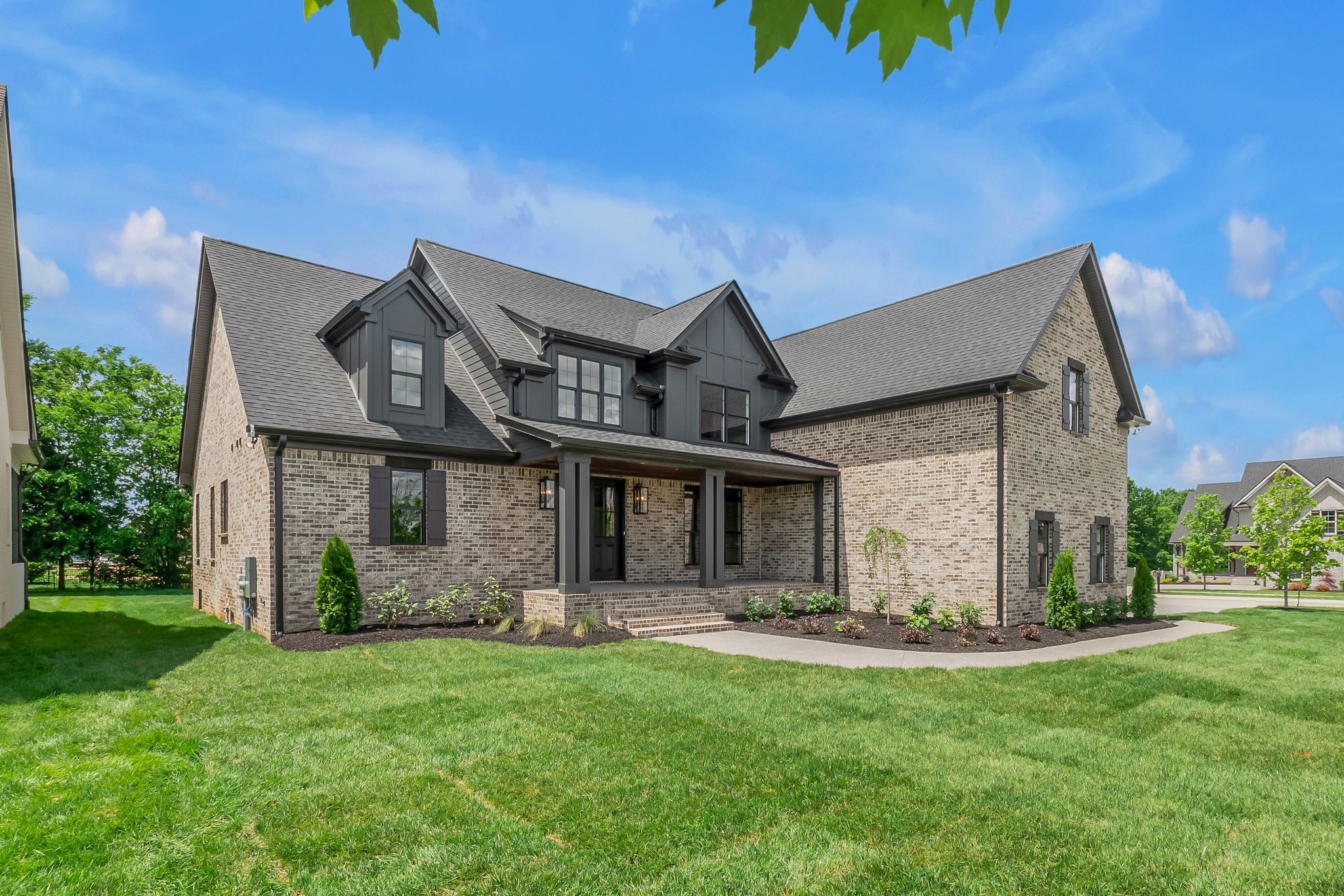 848 Brook Trl