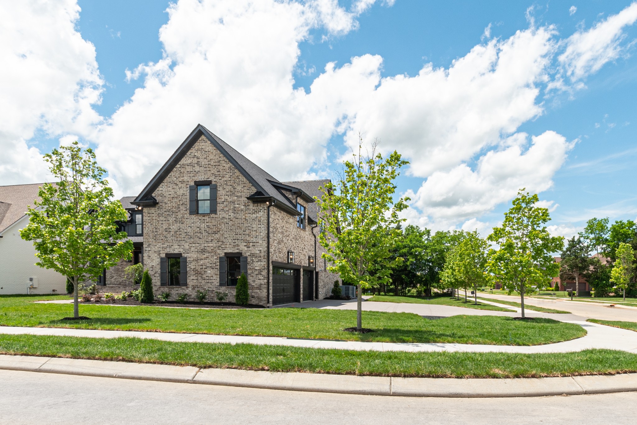 848 Brook Trl