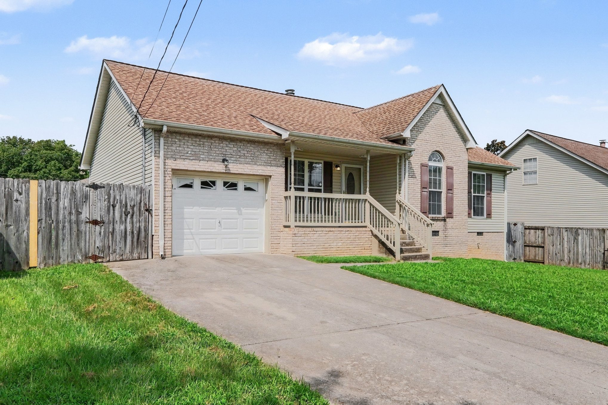 604 Ellis Ct