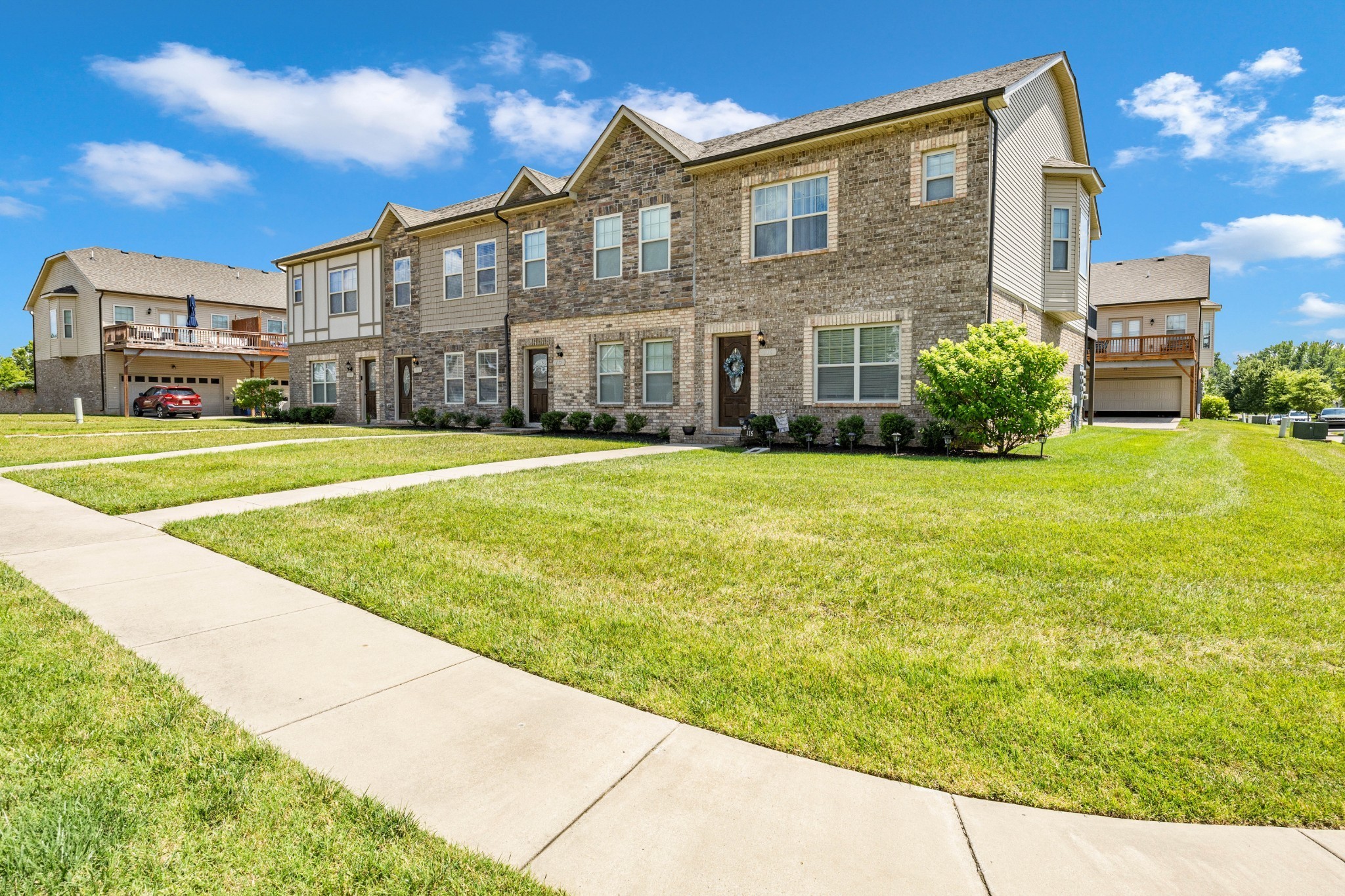 118 Whitman Crossing