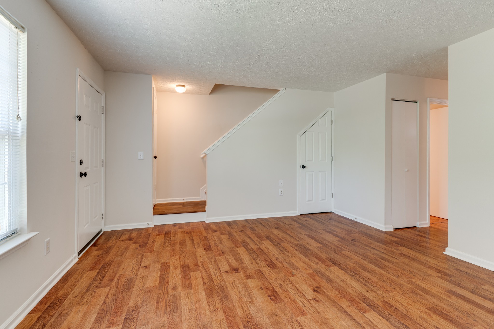 104 Waterview Dr