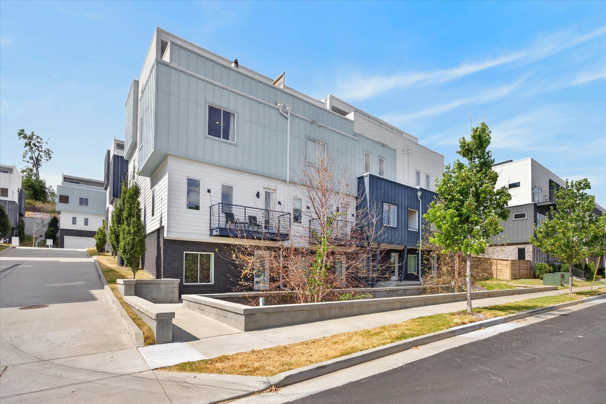 2133 Goodrich Ave