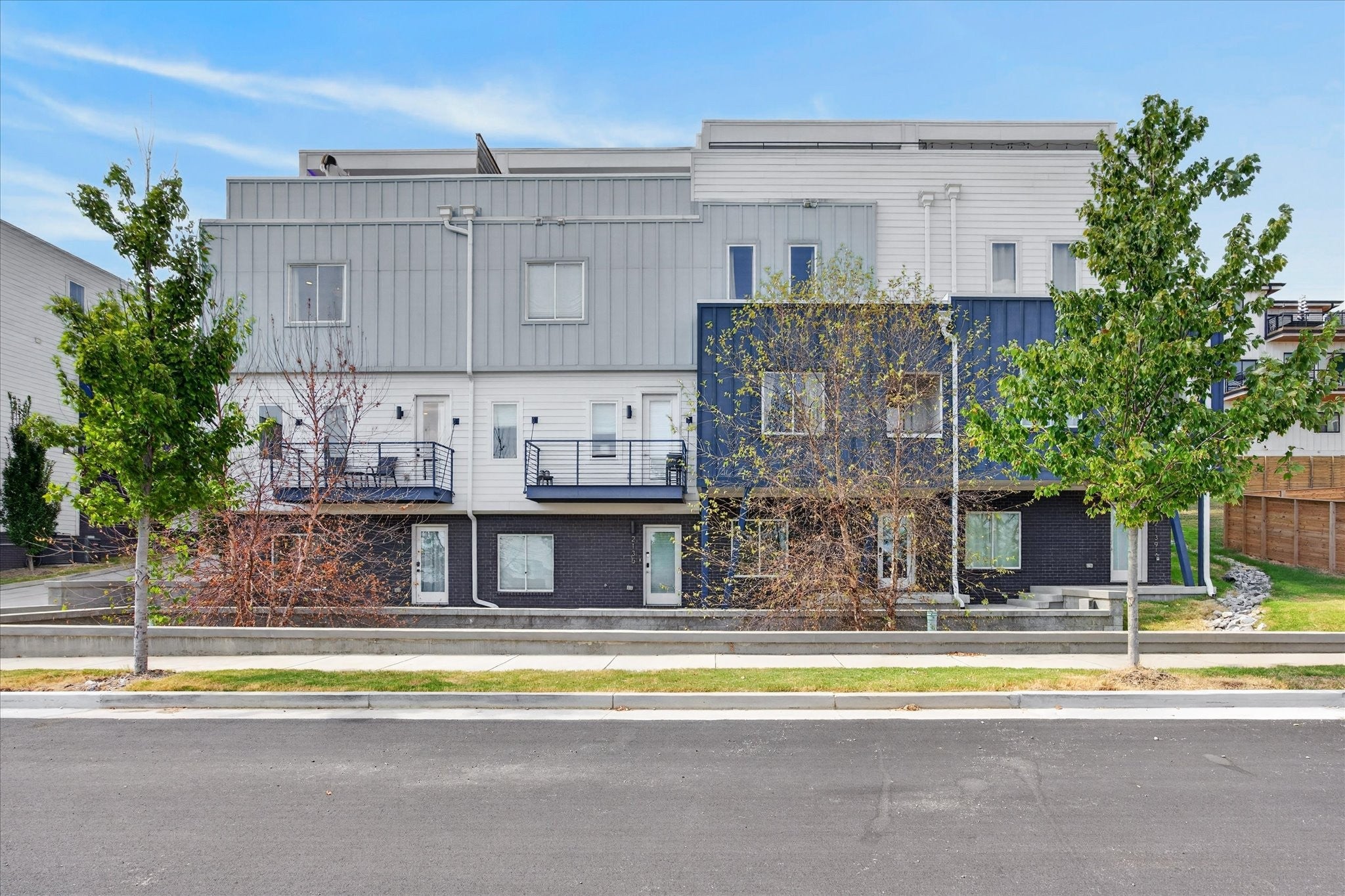 2133 Goodrich Ave