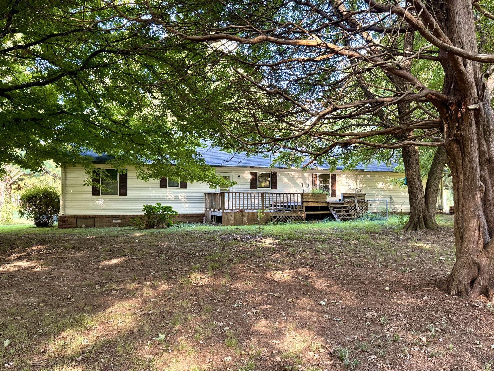 136 Aubrey Ave