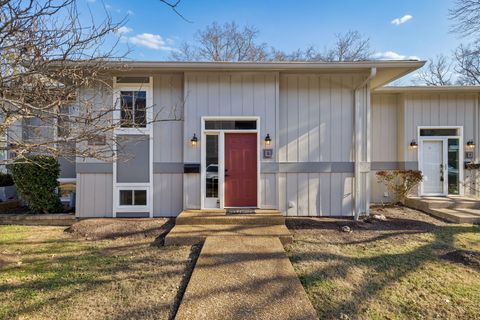 Photo of 21 Vaughns Gap Rd #14, Nashville, TN 37205 (MLS # 3067307)