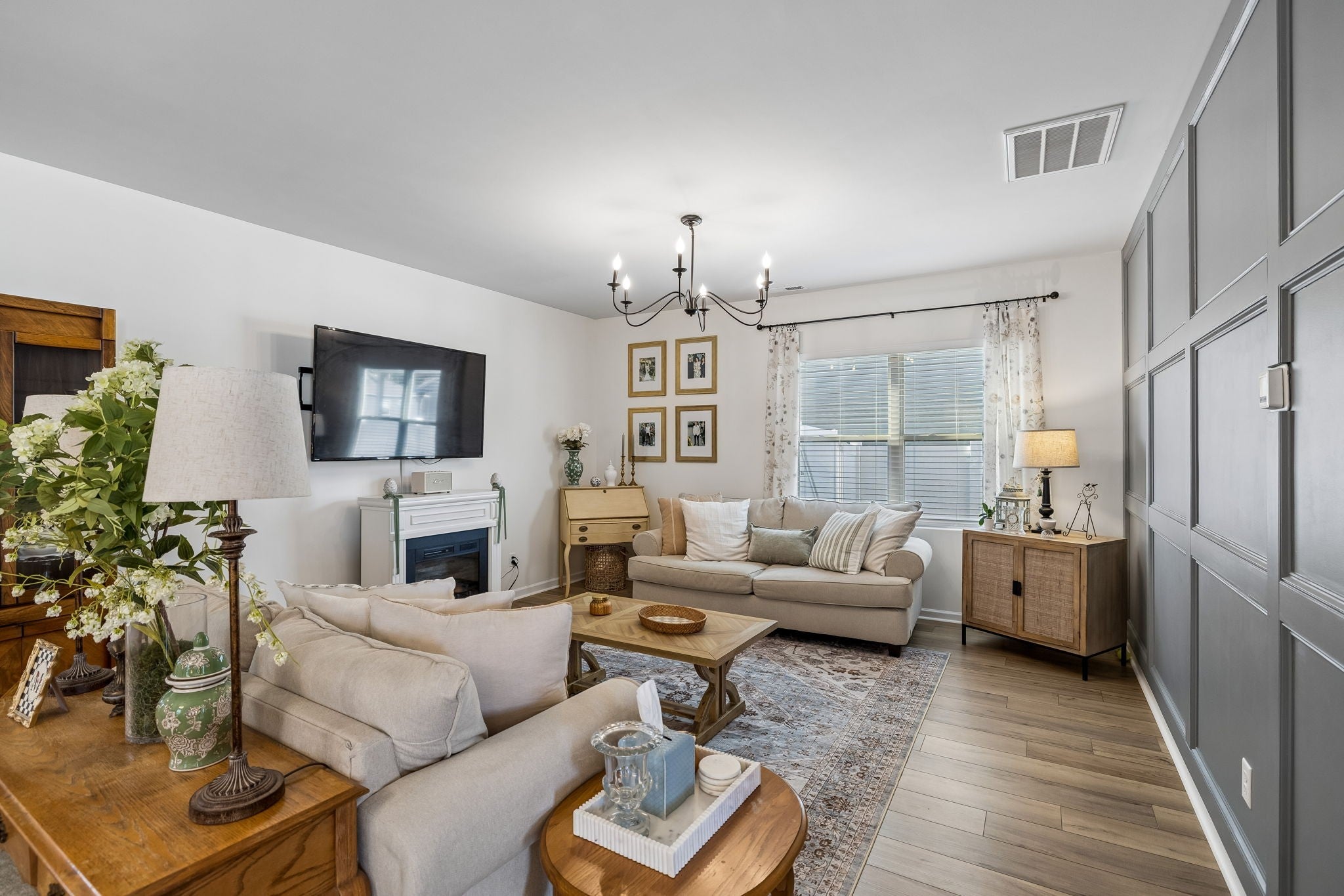 3159 Chaplins Trce