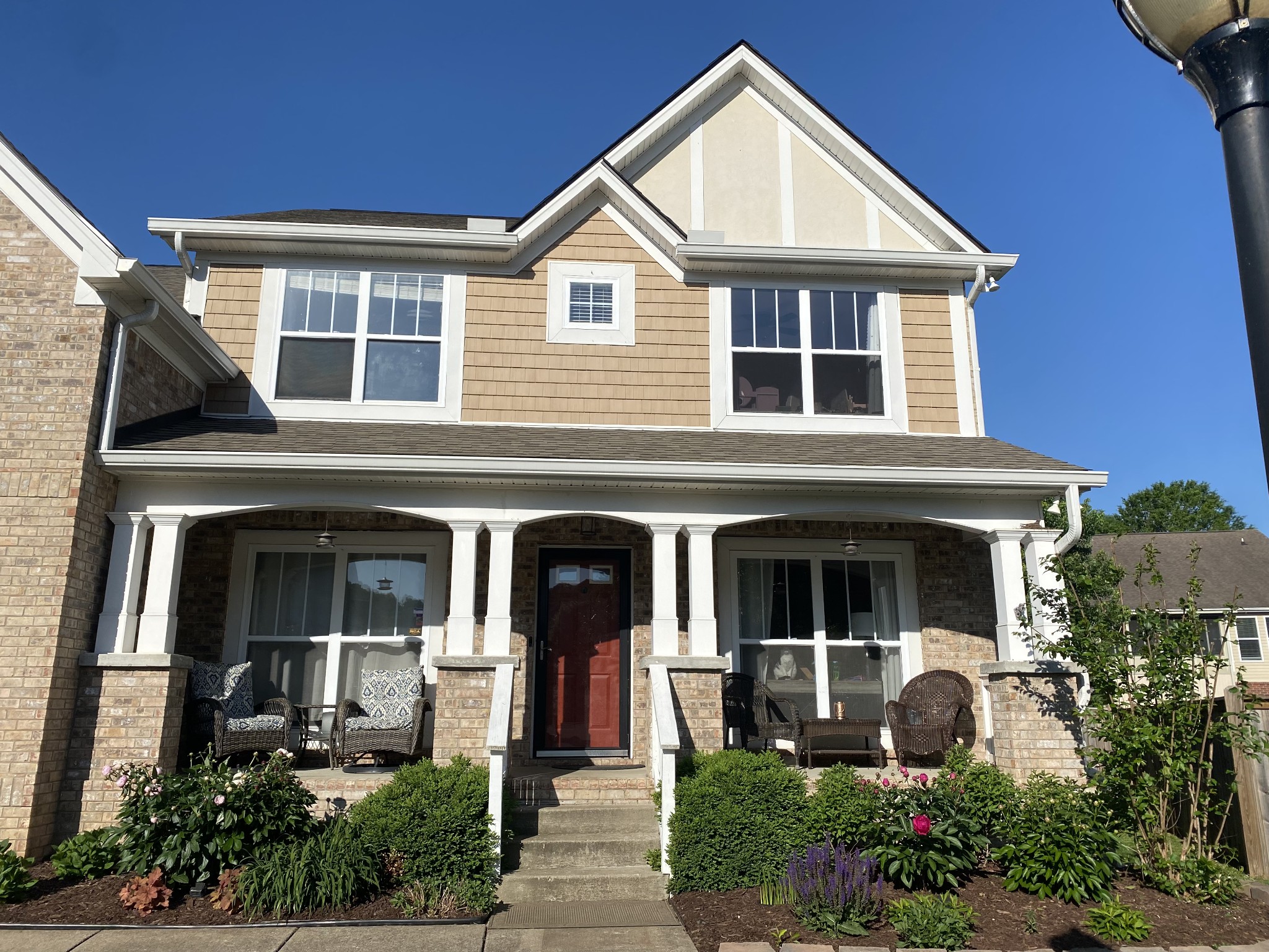 712 Riverbranch Ct