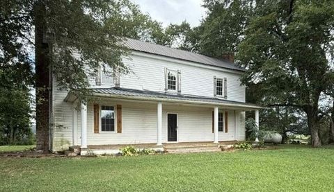 220 Collier Ln Rock Island TN 38581