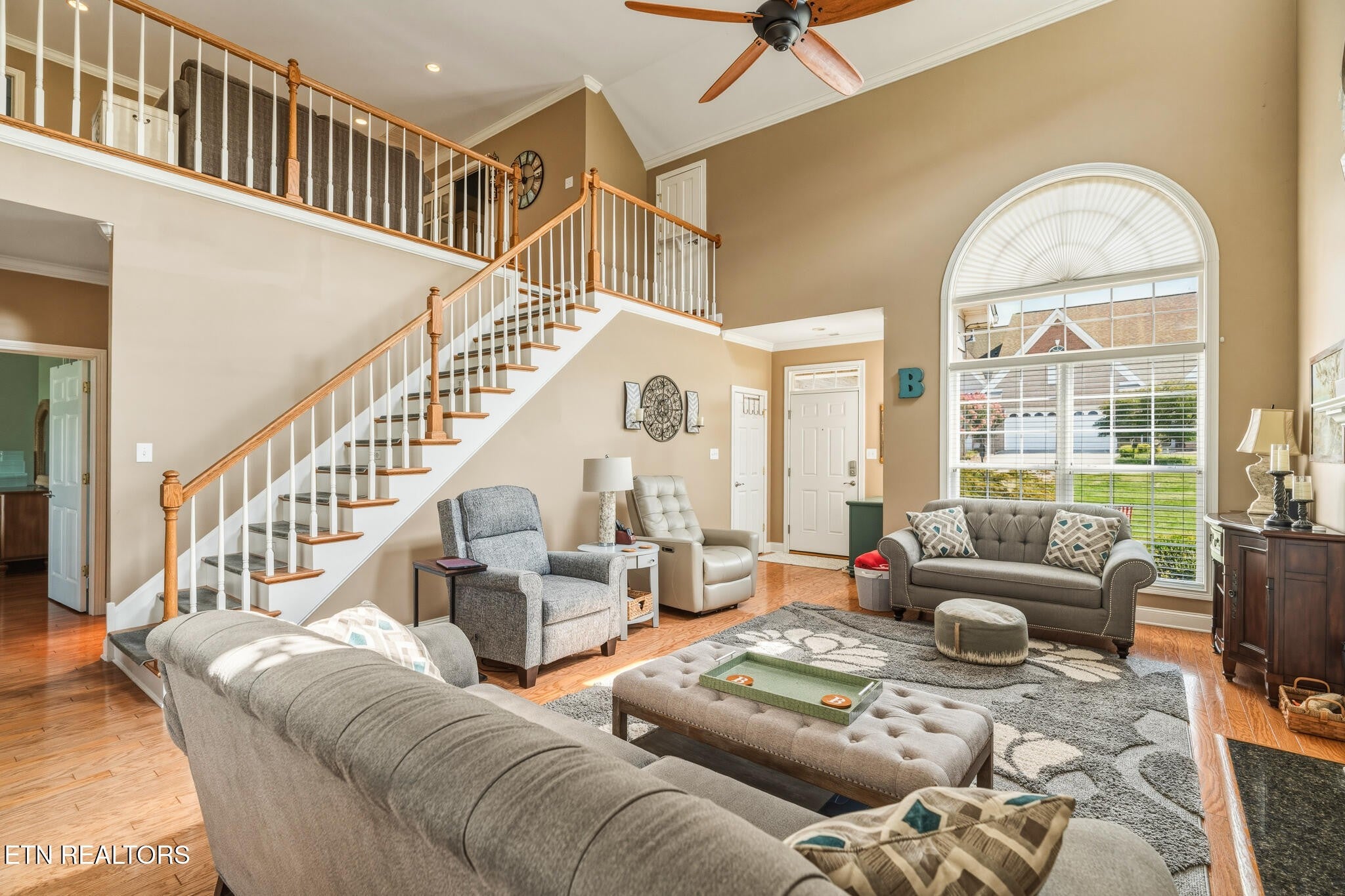 1109 Creekside Village Way