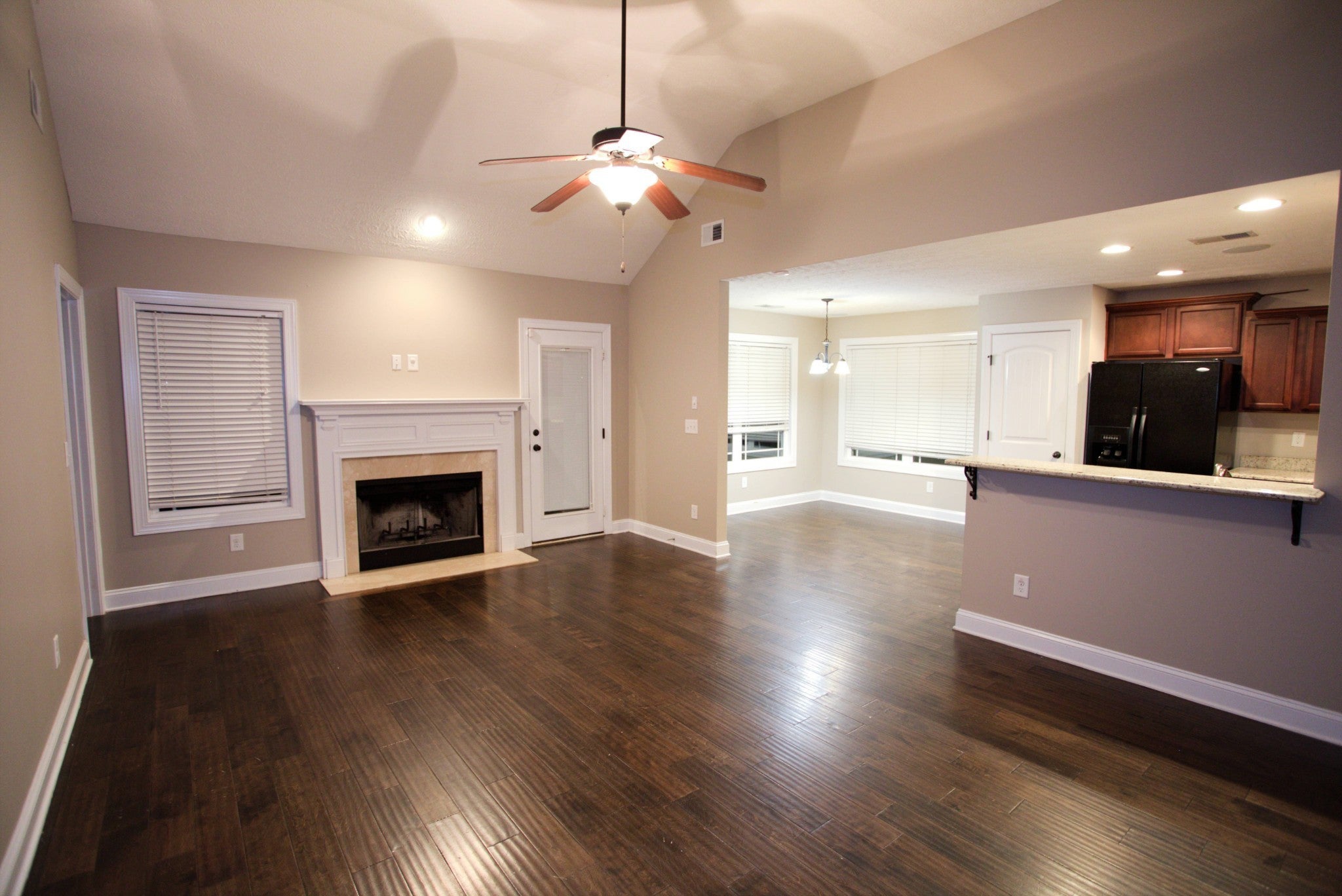 717 Elm St