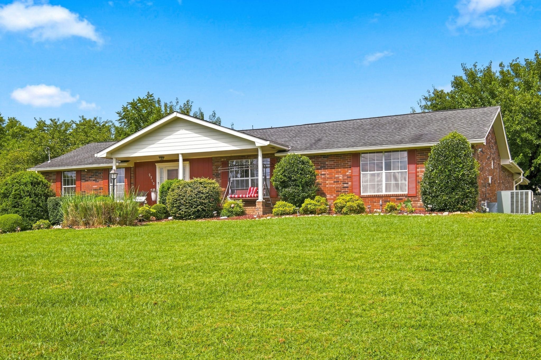 4-bed listing at 2713 Eastland Ave, Nashville
