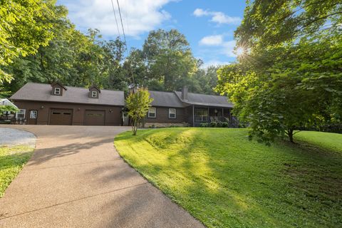 6738 Quiet Ln Brentwood TN 37027