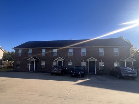 1717 Manning Dr Clarksville TN 37042