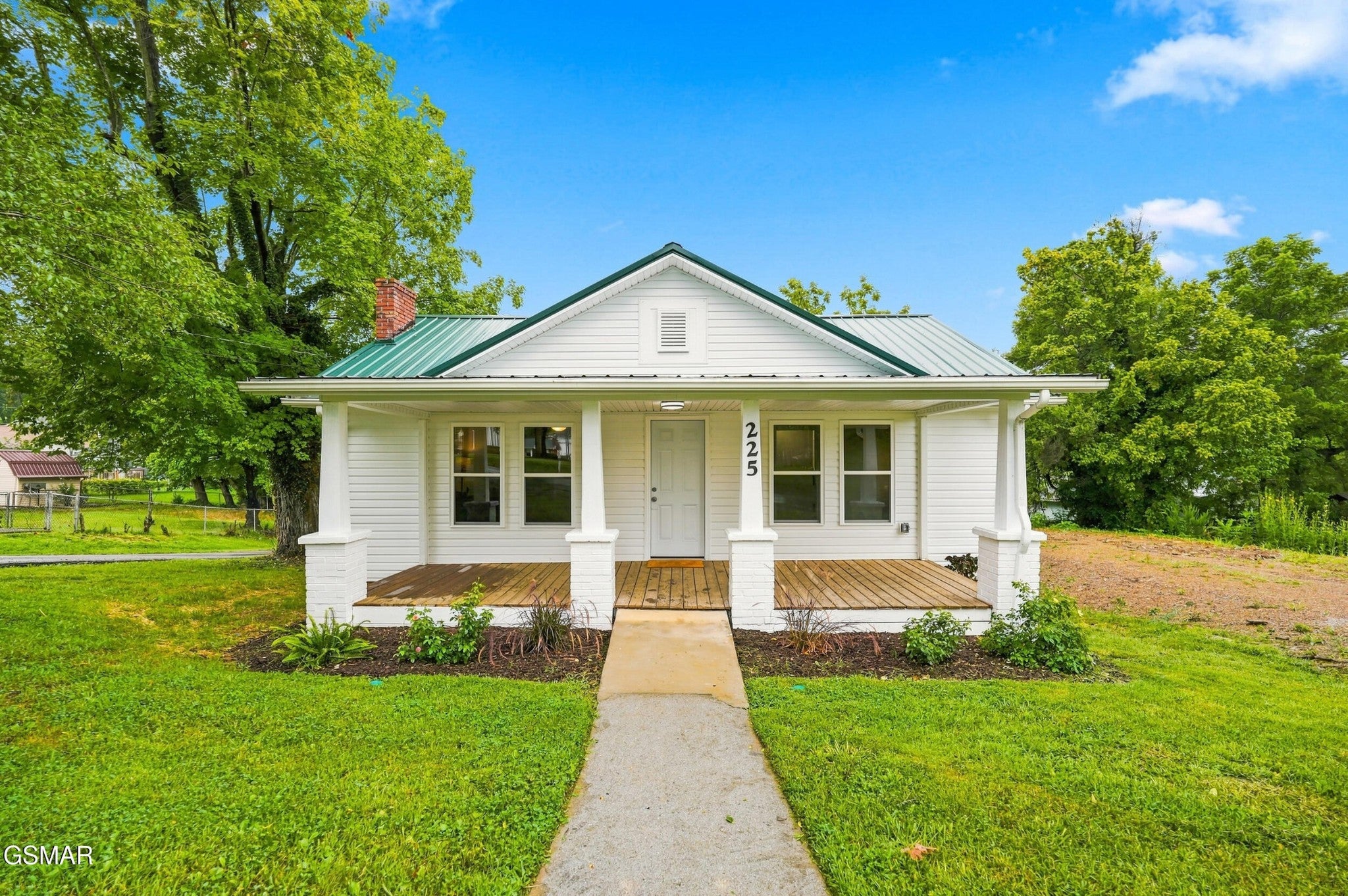 225 Glen Avenue