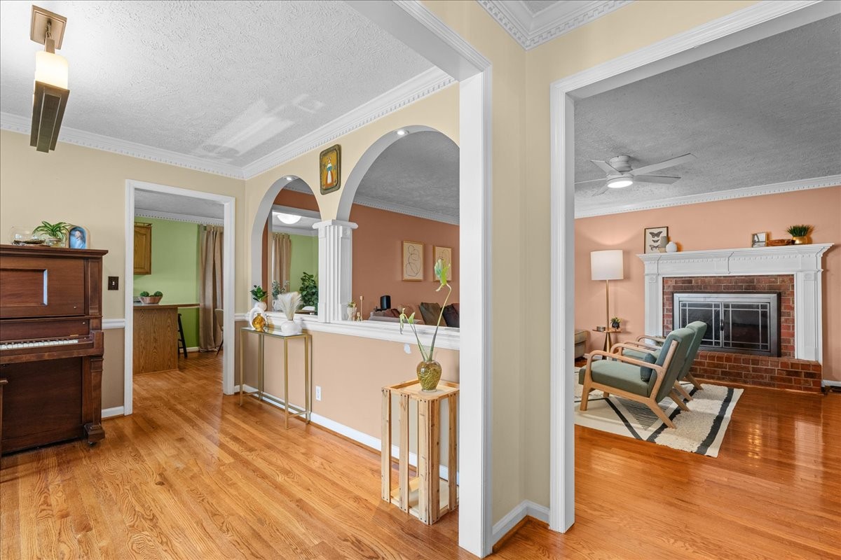 2014 Saddlebrook Dr