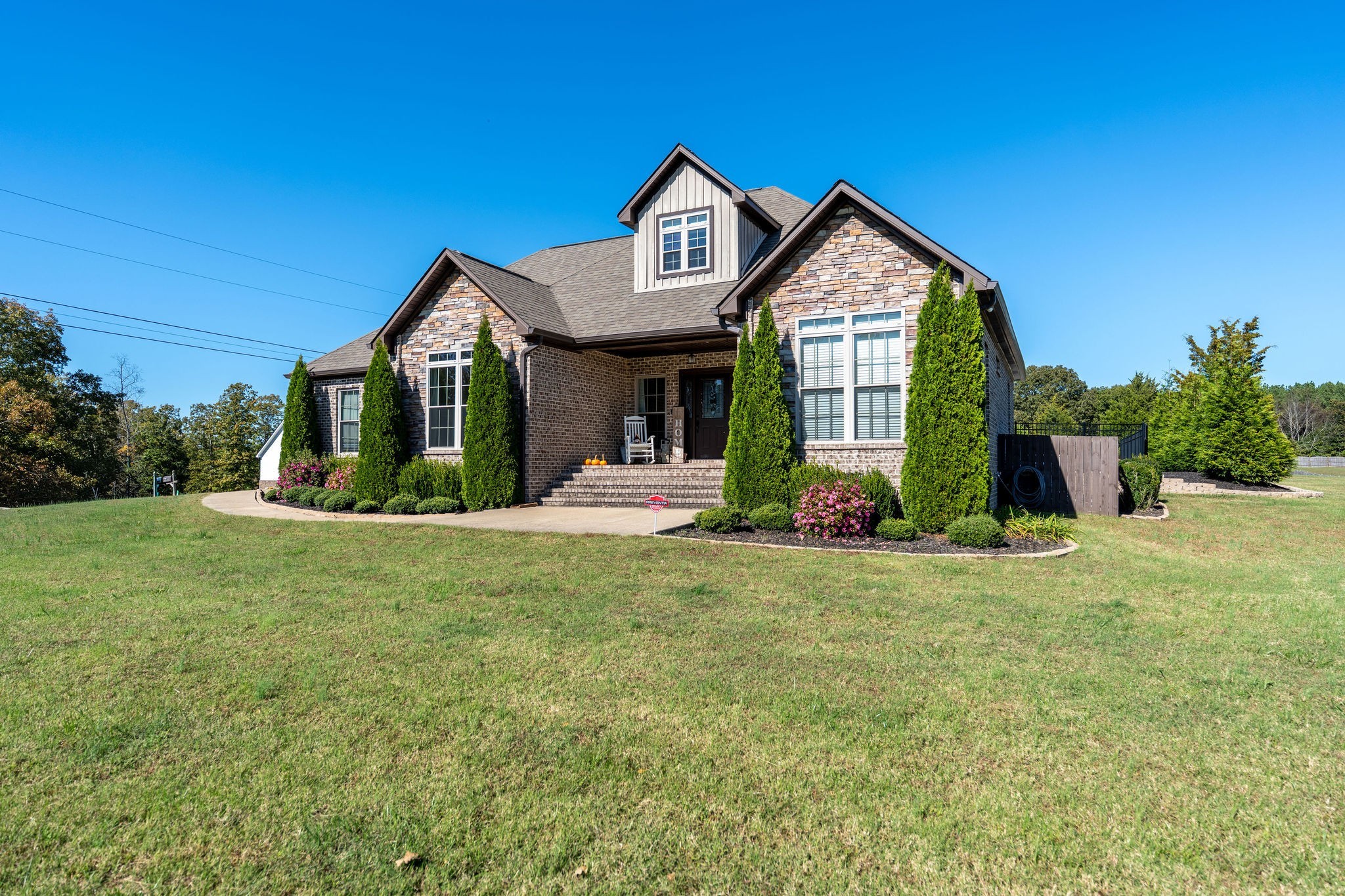 562 Double Eagle Dr