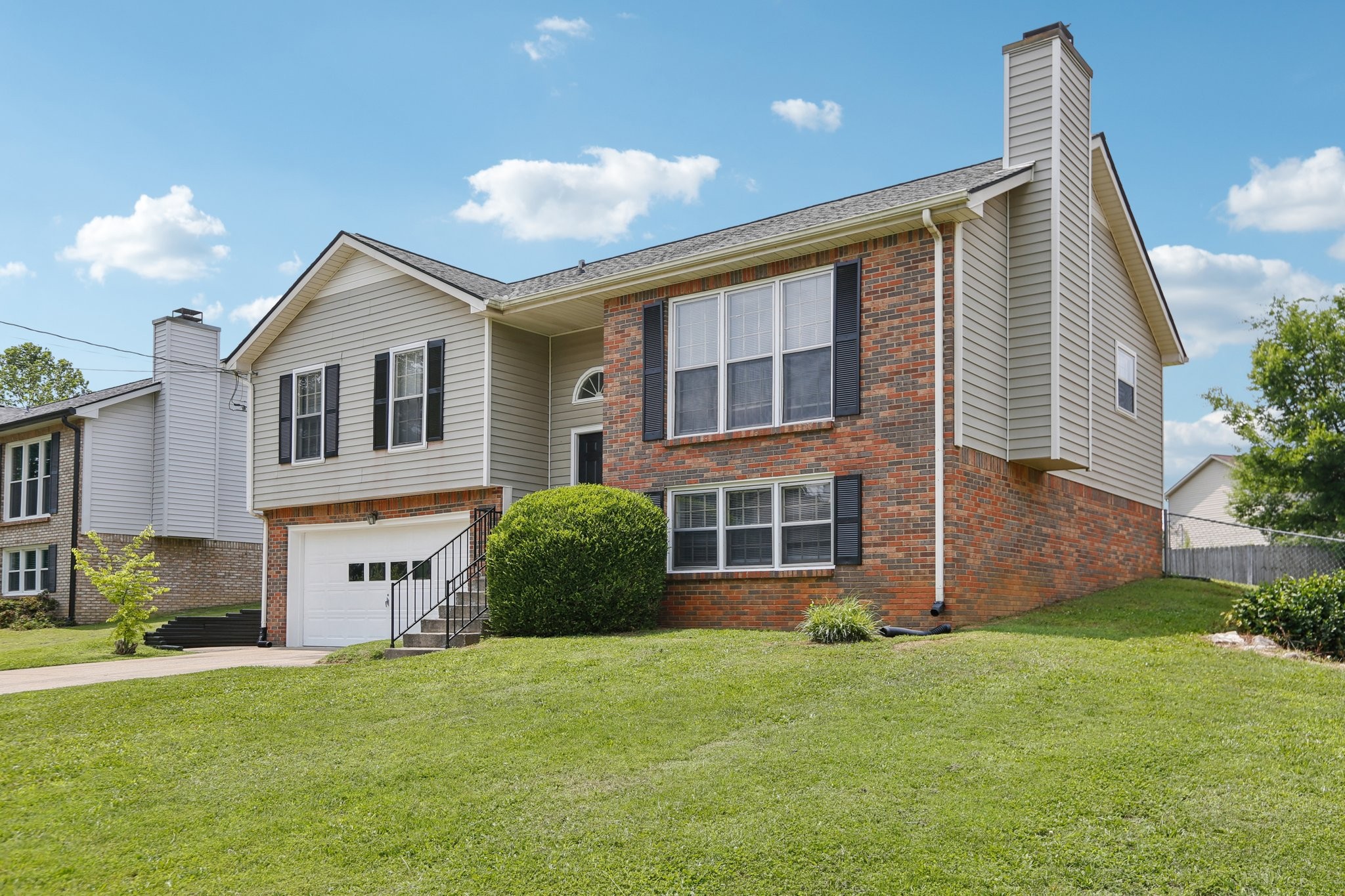 2134 Amadeus Dr