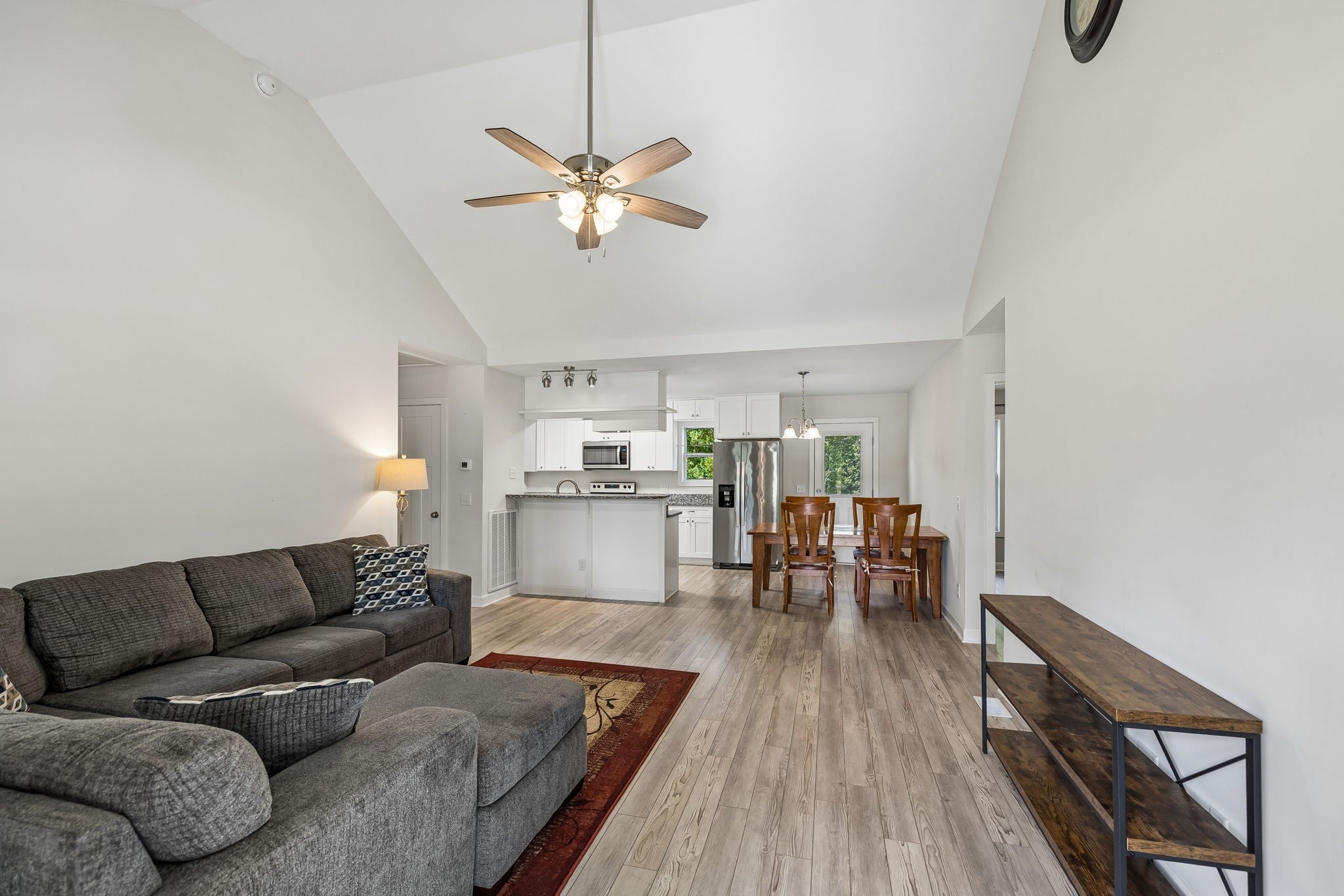 10124 Bee Branch Rd