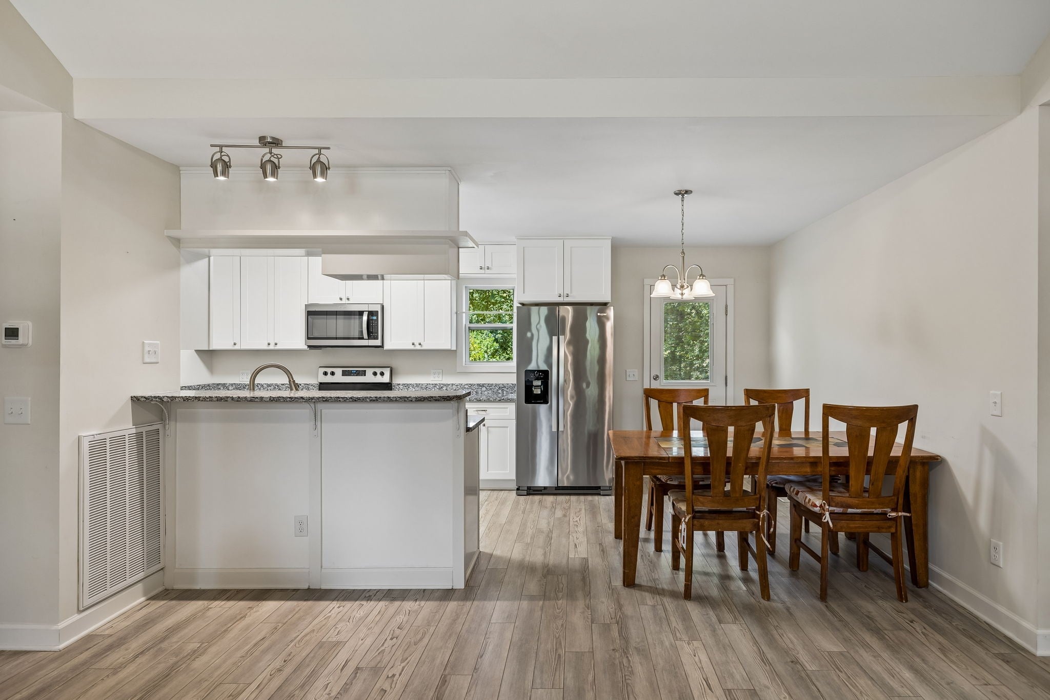 10124 Bee Branch Rd