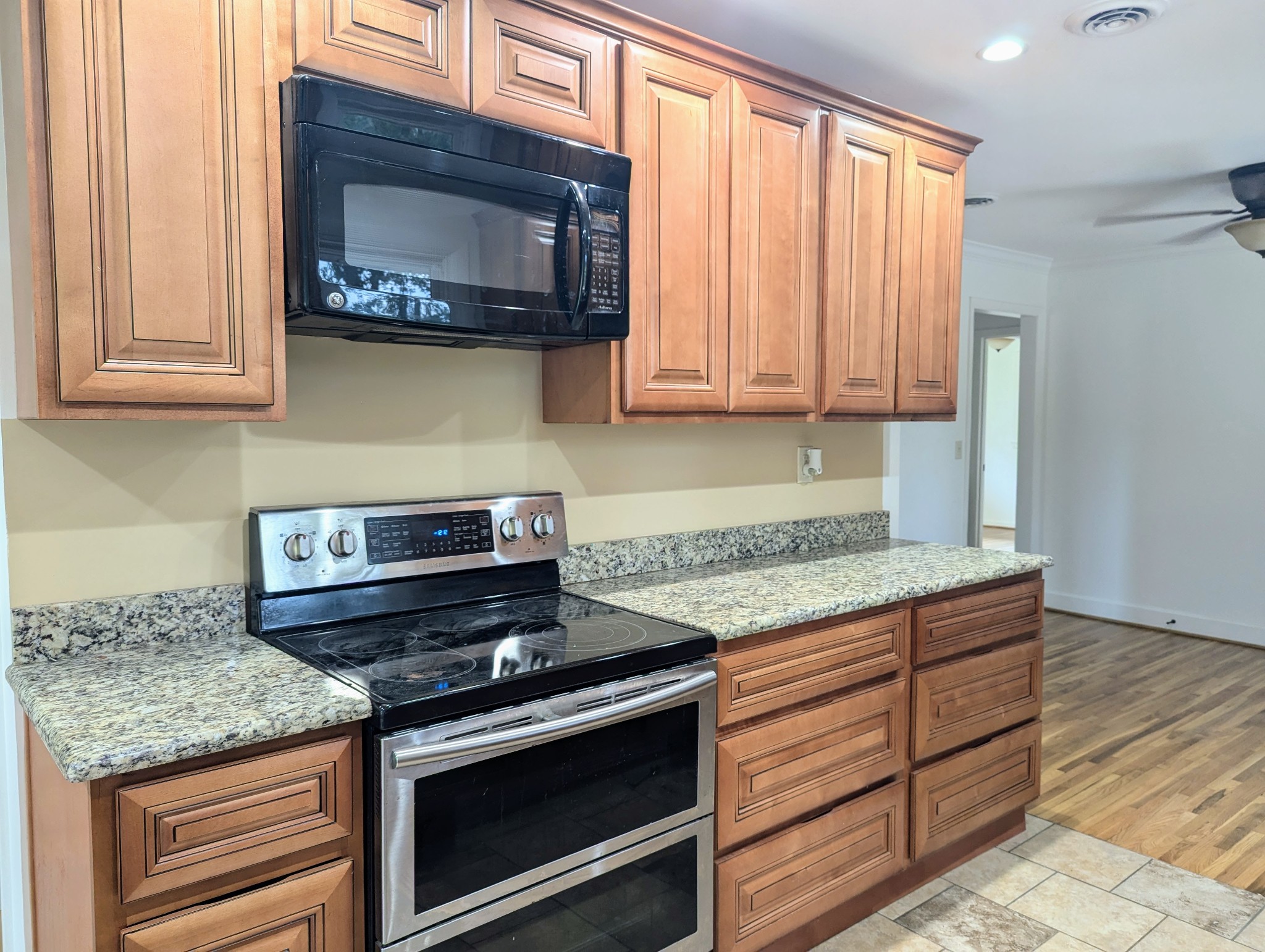 2806 Shauna Ct