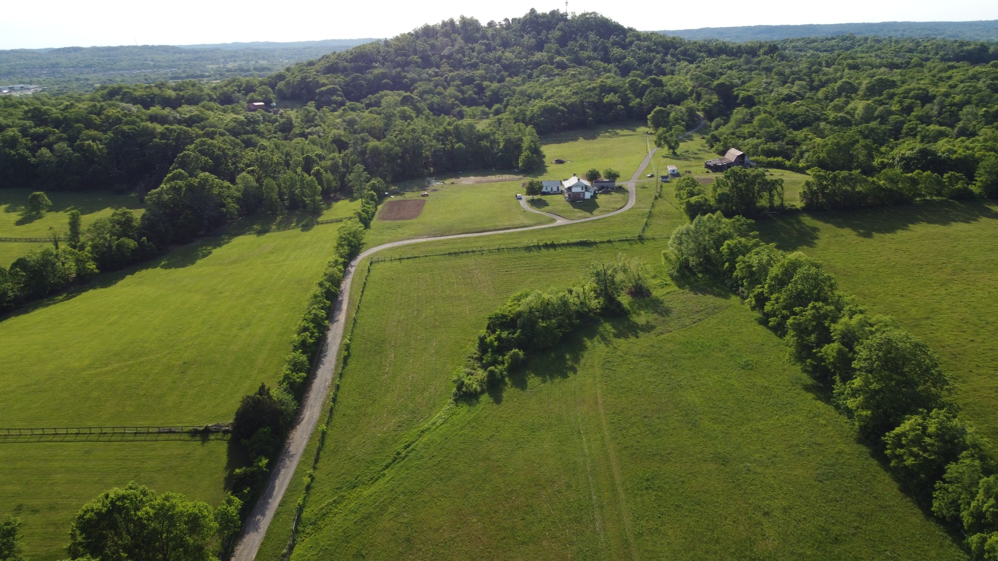 112 Neals Pvt Ct