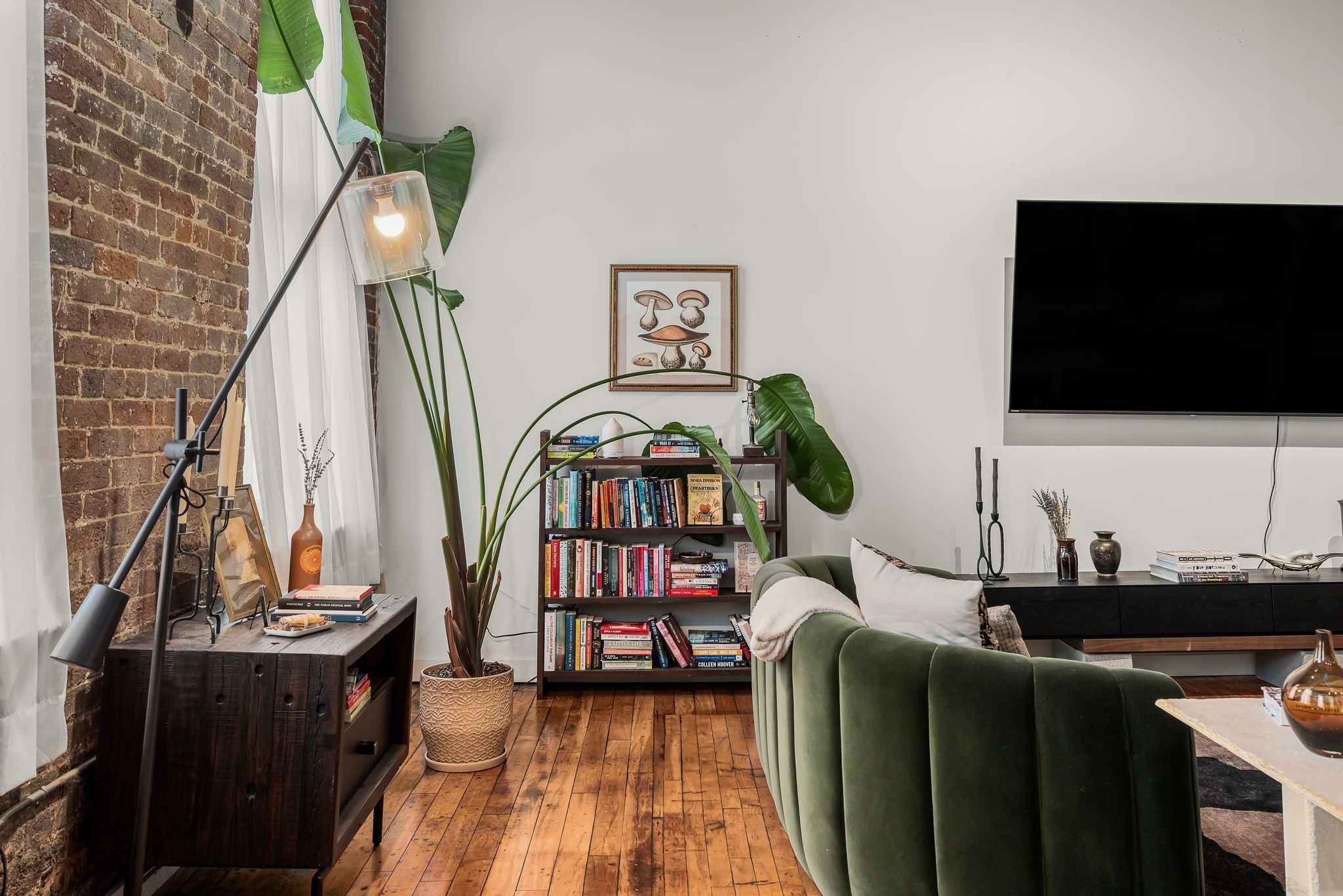 1400 Rosa L Parks Blvd 211