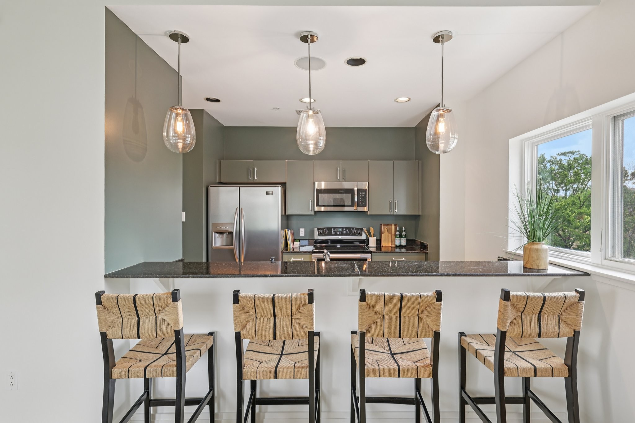 1101 18th Ave S 401