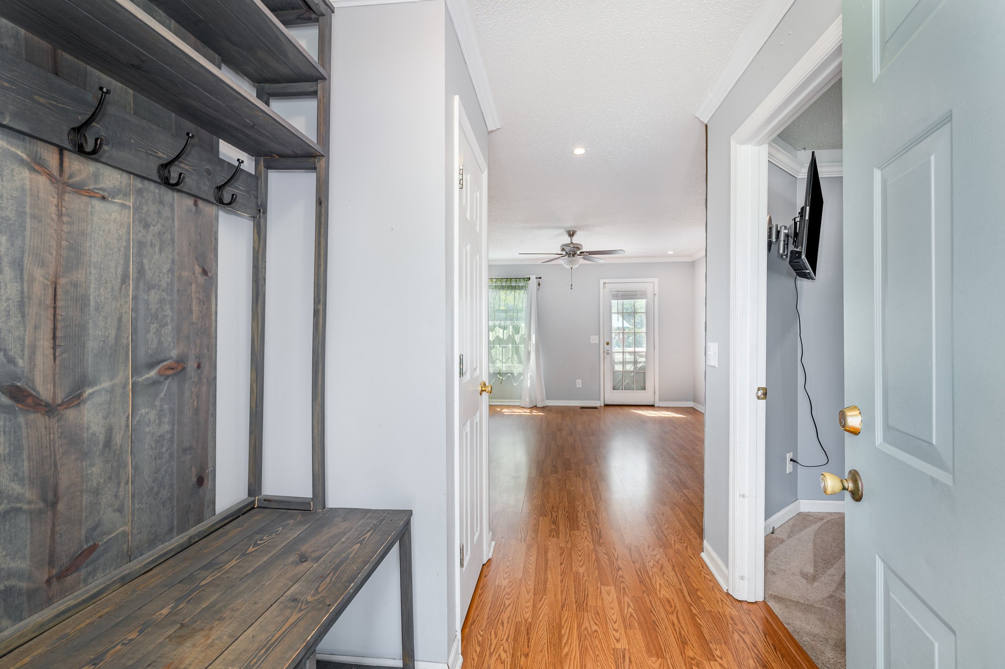 1329 Amberwood Ct