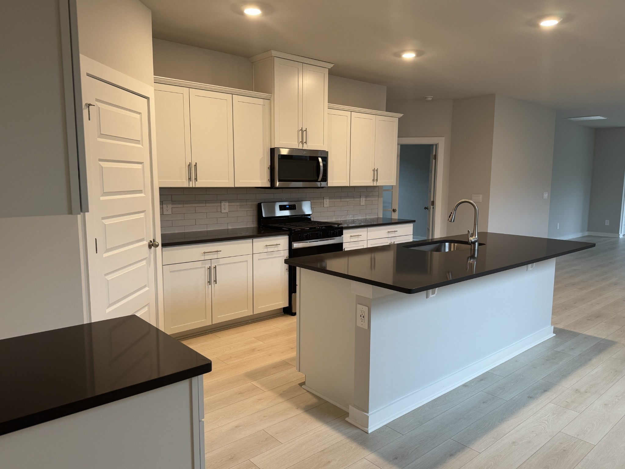 1056 Stoney Brook Pvt Bend