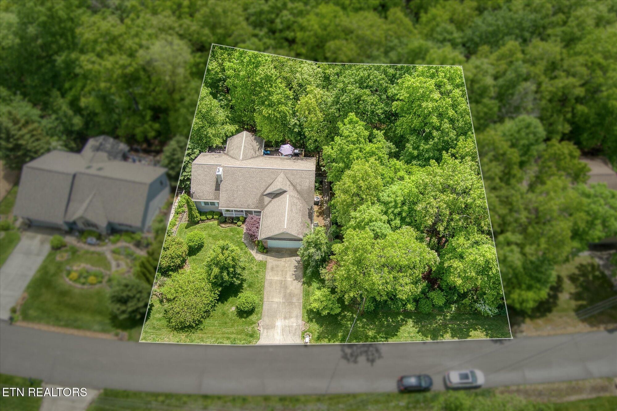 182 Canterbury Drive