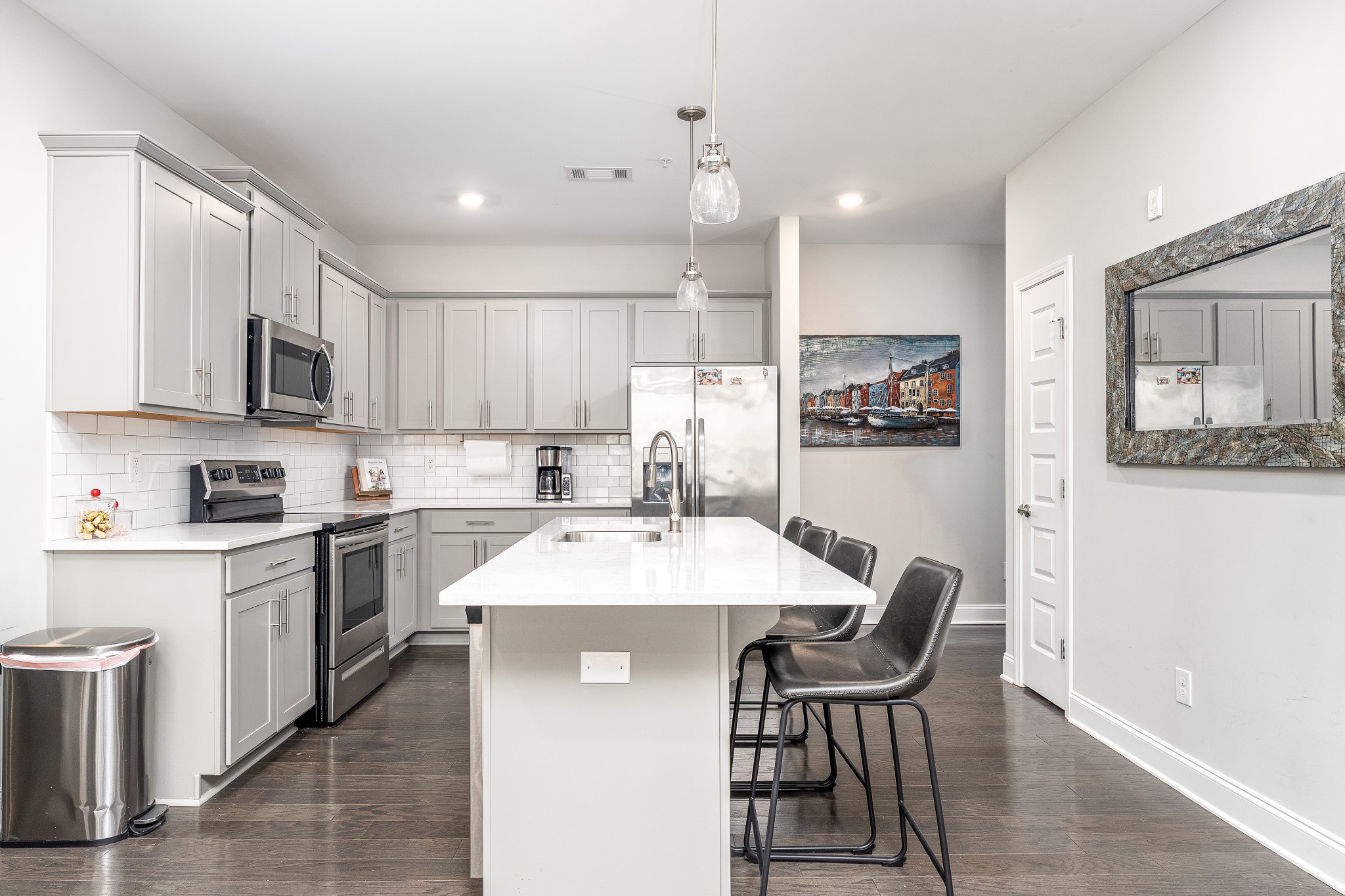 800 Vintage Green Ln 103