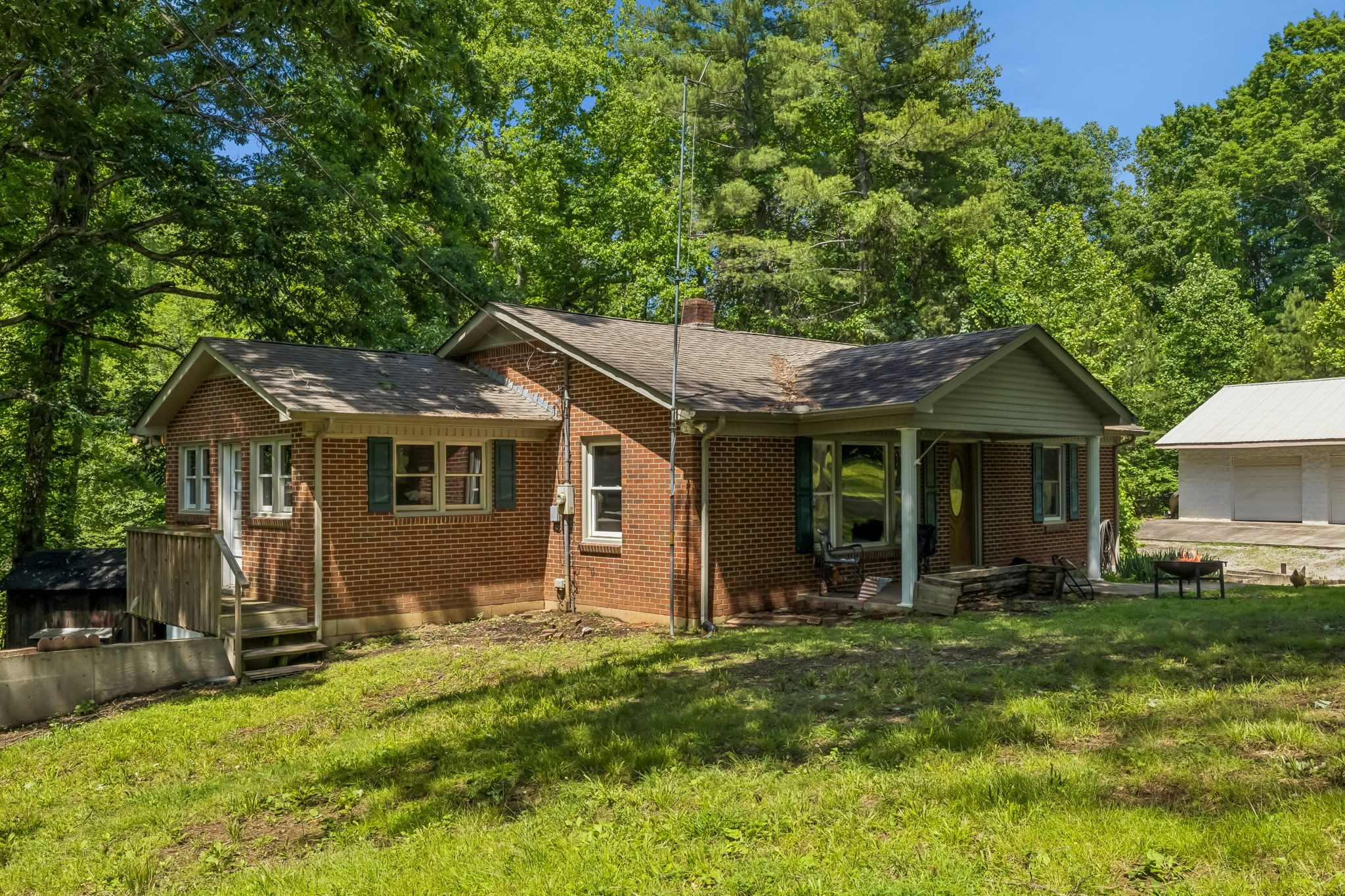 5450 Highway 49 W