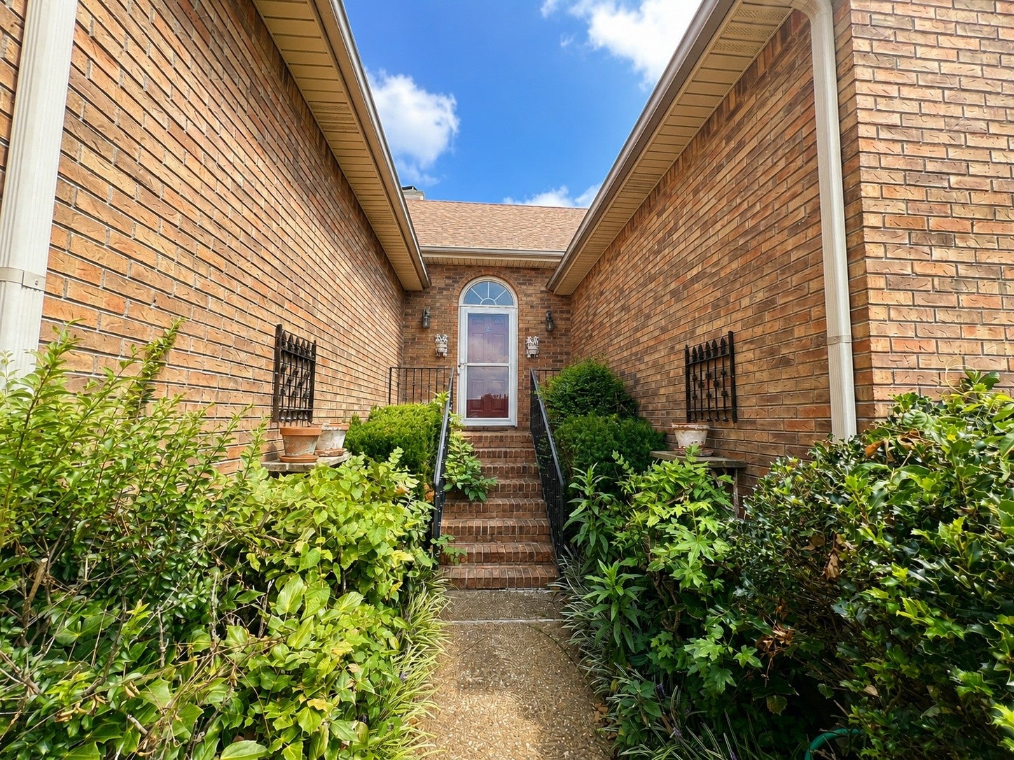 397 Augusta Pl