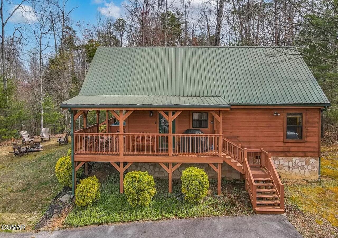 2062 Bird Ridge Road