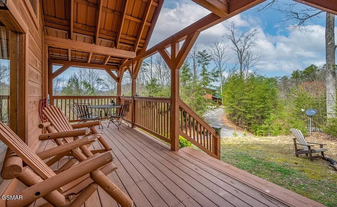 2062 Bird Ridge Road