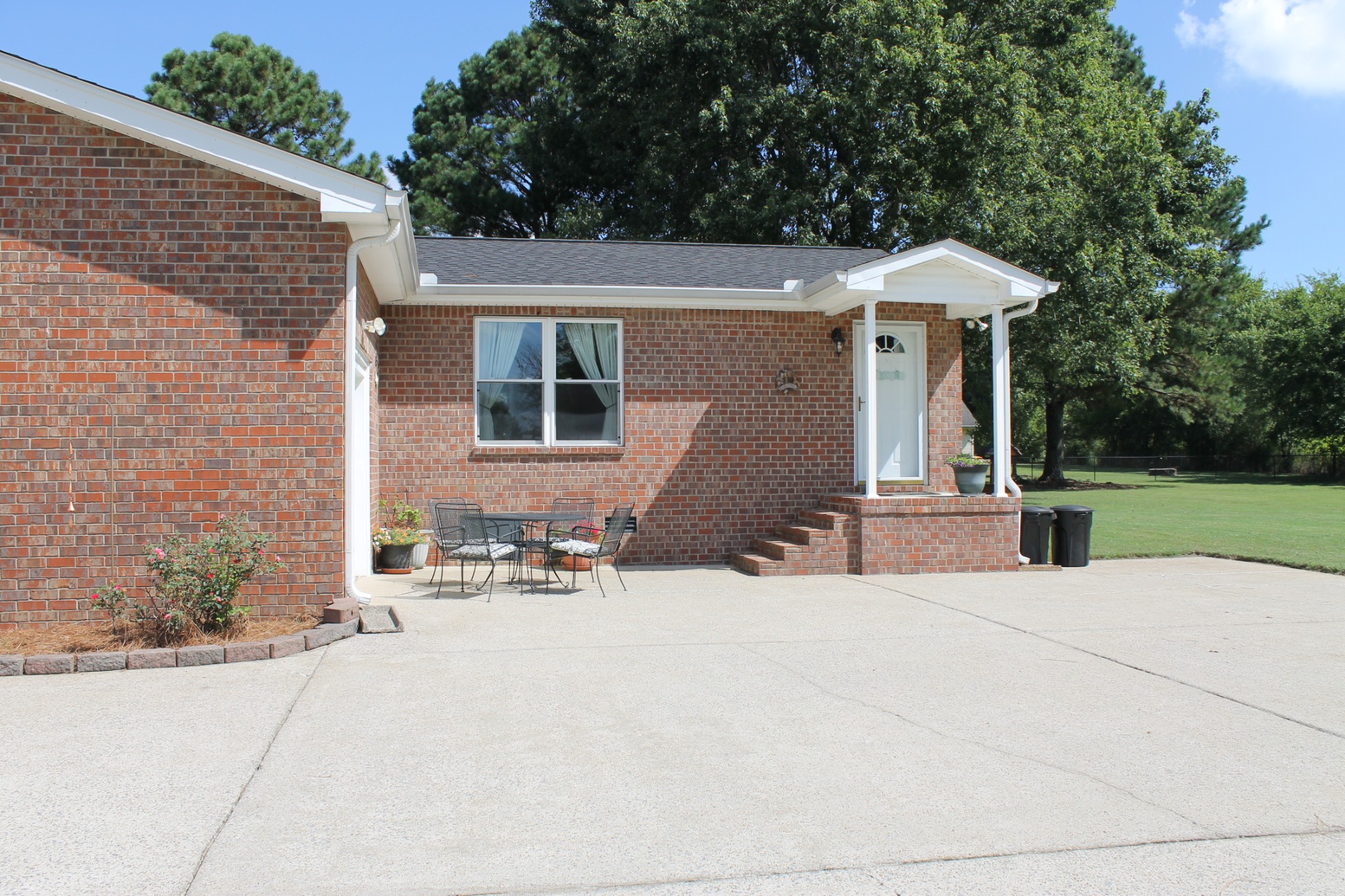 604 Shelley Dr