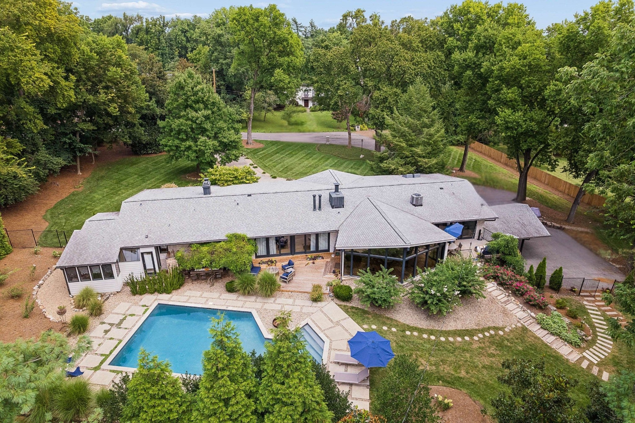 4-bed listing at 4301 Lillywood Rd, Nashville