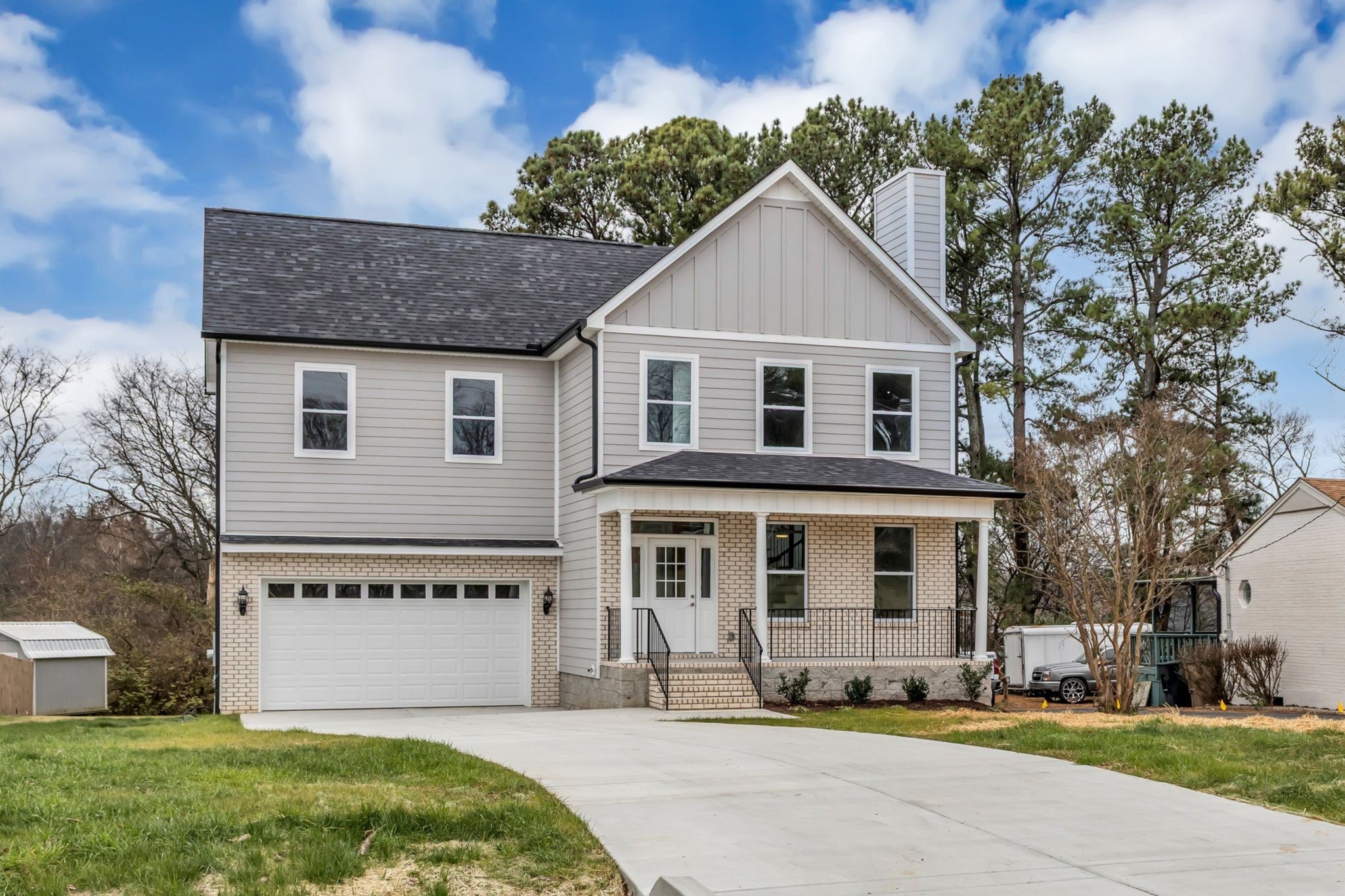 209 Luna Dr