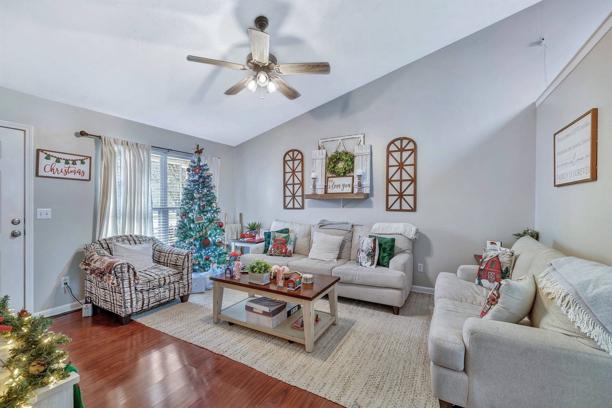 2160 Stoney Meadow Dr