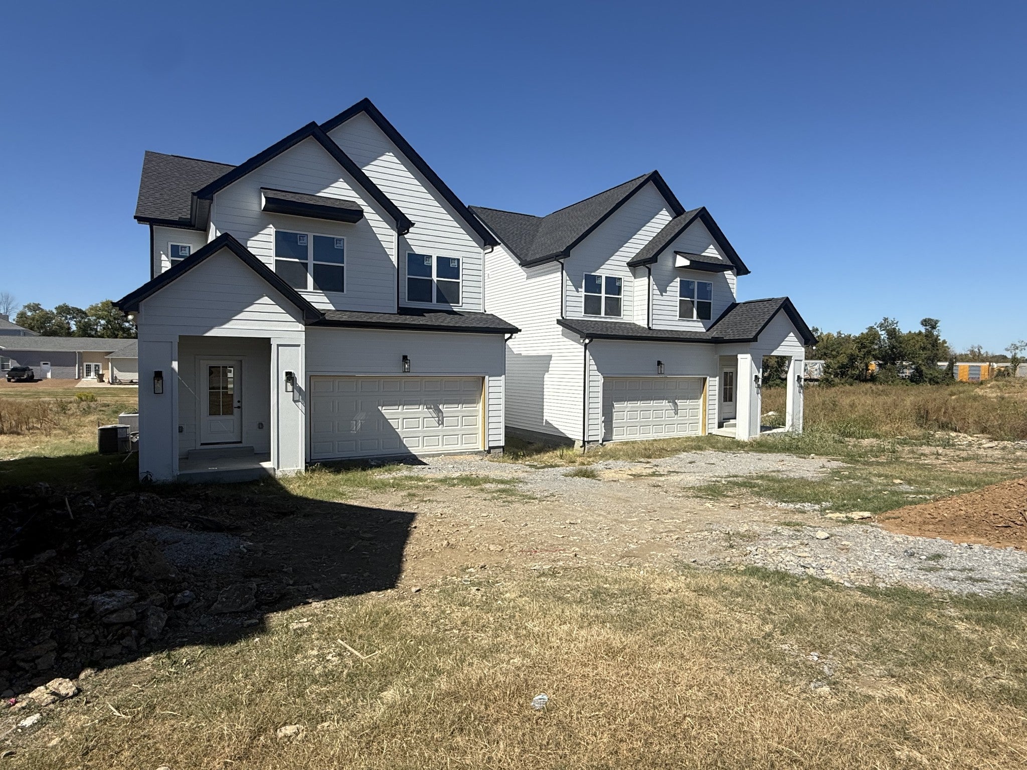 1832 Stable Ct