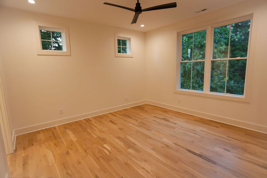 Nashville, Tennessee 37204, United States, 6 Bedrooms Bedrooms, ,4 BathroomsBathrooms,Residential,Active,192013