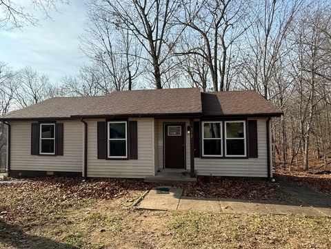 Photo of 512 Aspen Dr, Clarksville, TN 37042 (MLS # 3061991)