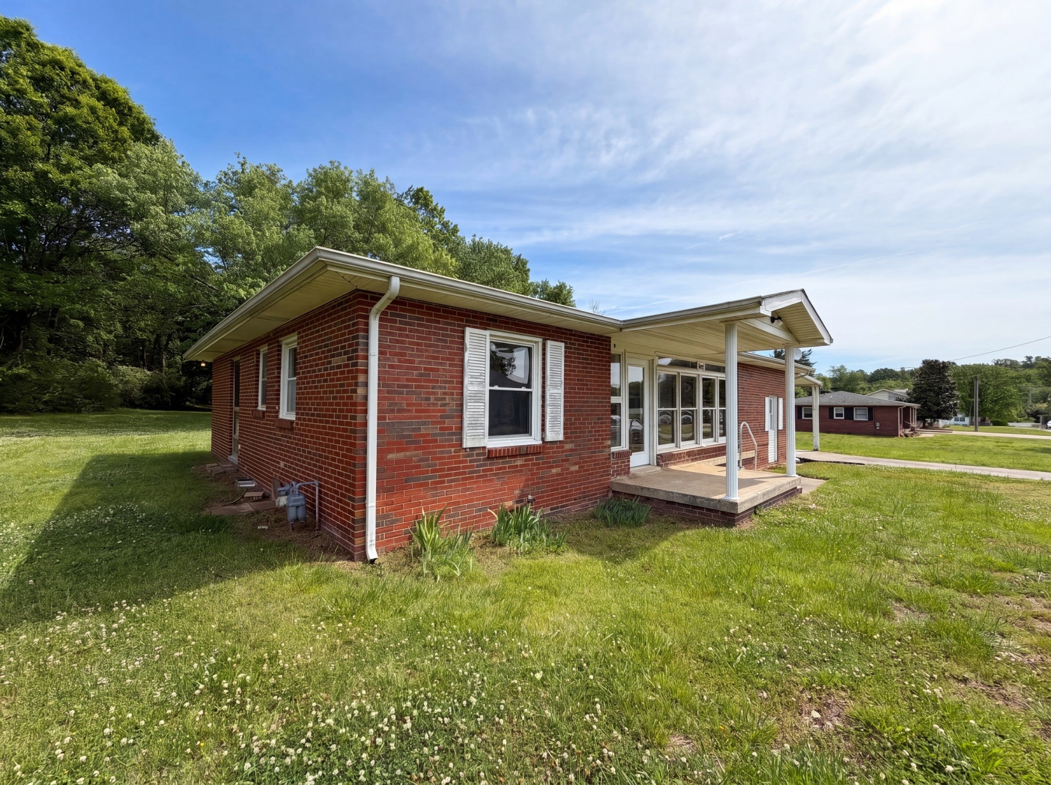 6618 3rd St, College Grove TN 37046 2-bed home, photo 3 of 26
