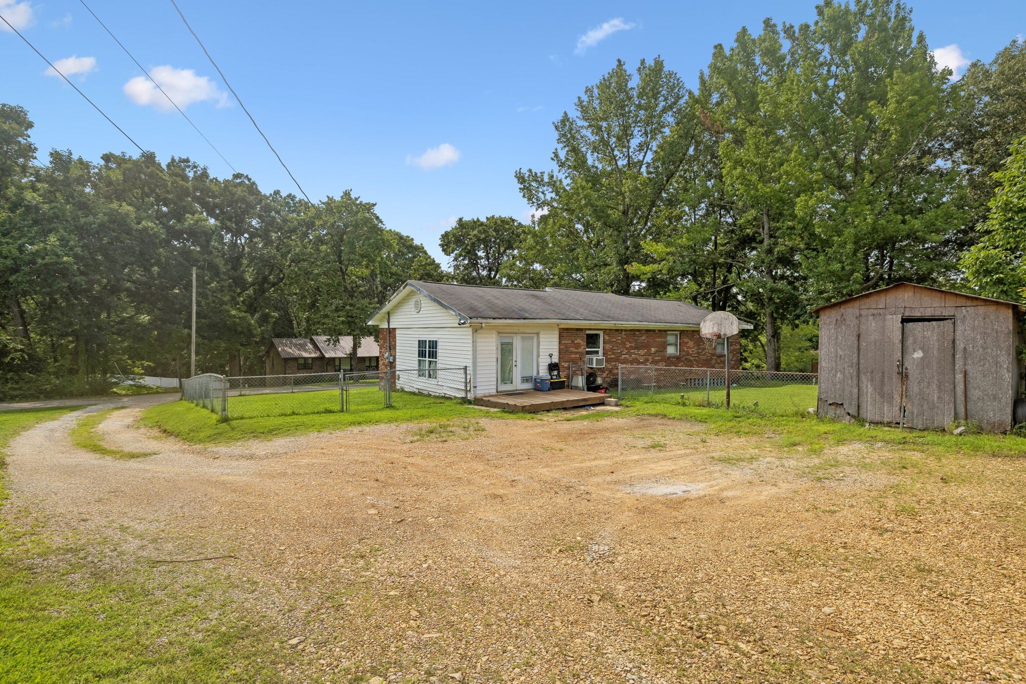 208 Church St S