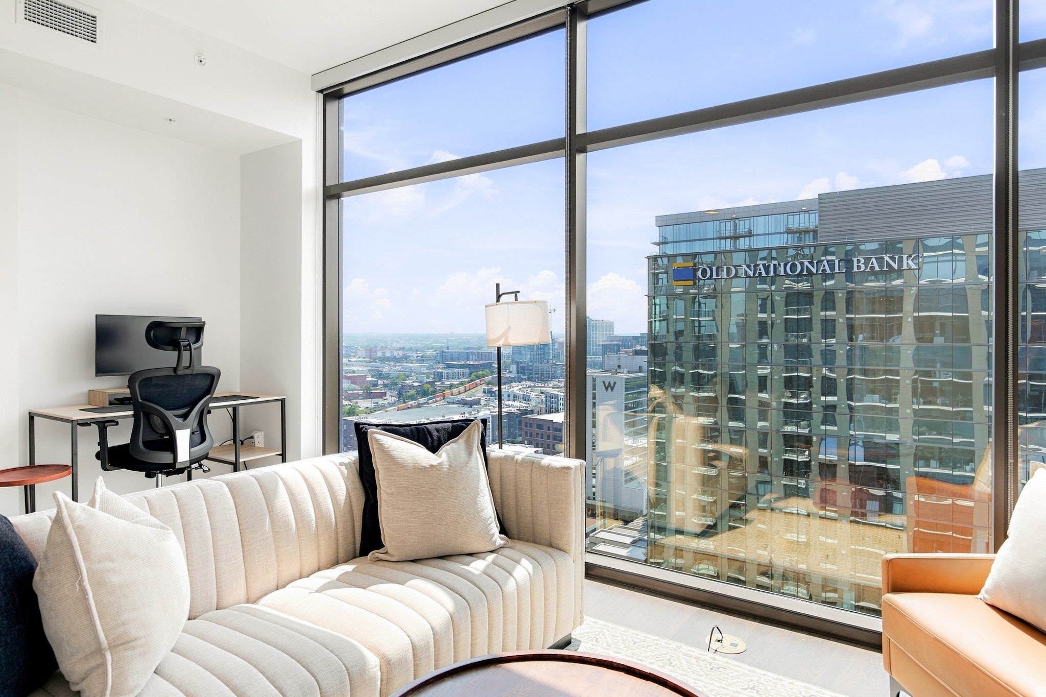 1212 Demonbreun St 1804