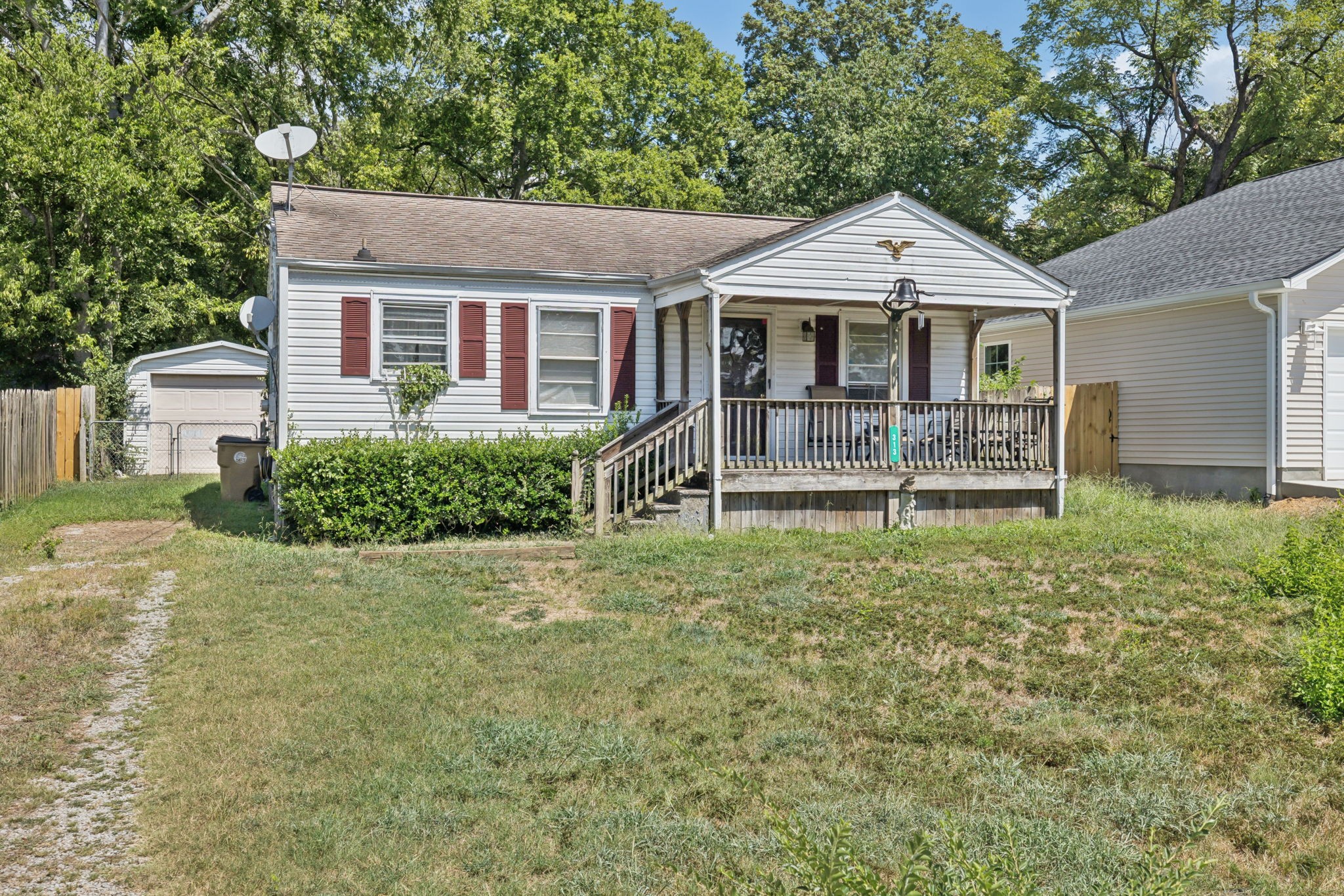 313 Cherry St