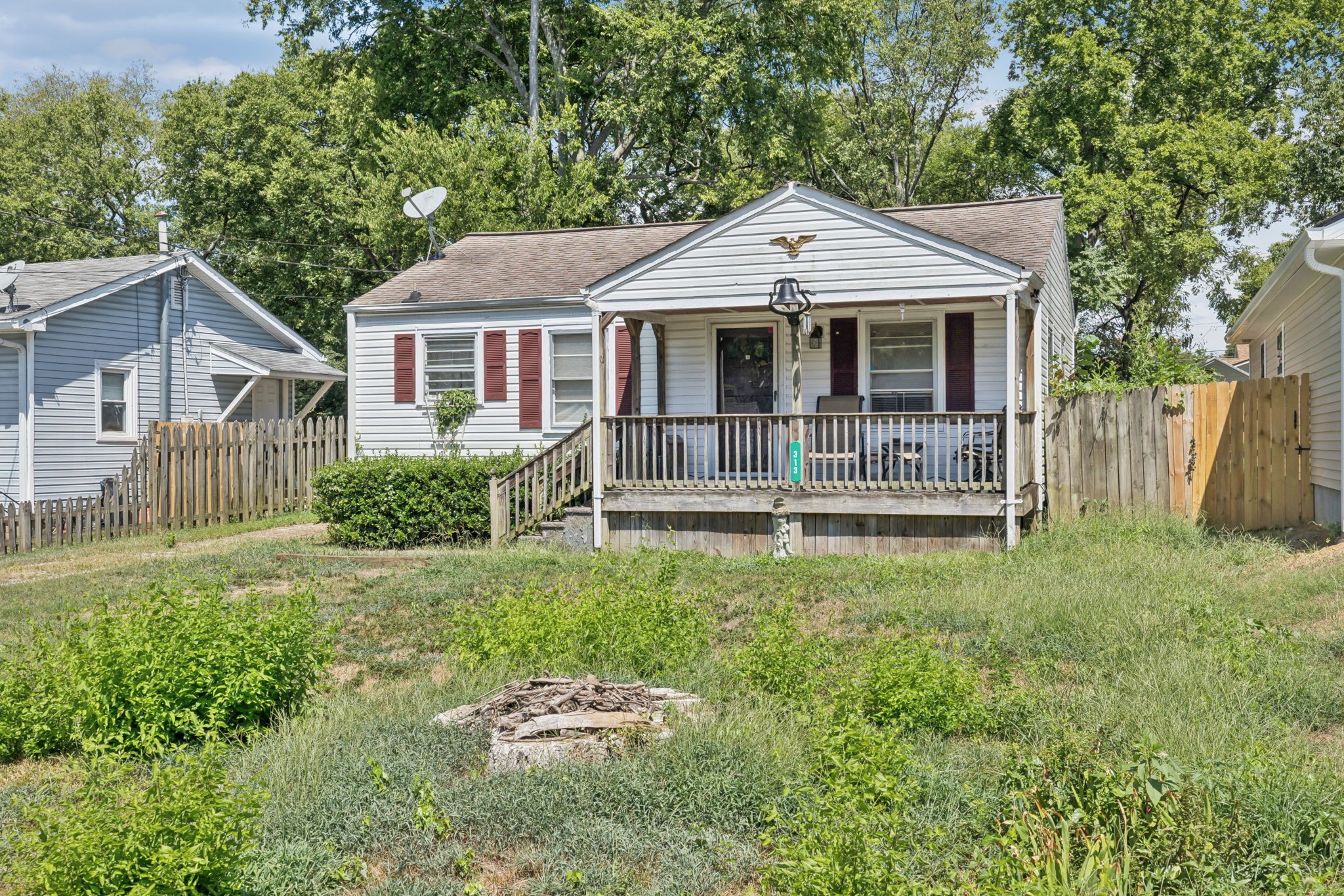 313 Cherry St